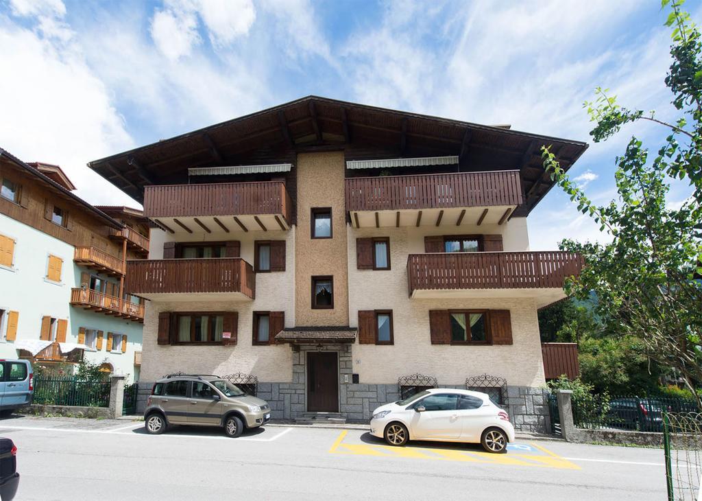 Residence Alpen Casavacanze Pinzolo Buitenkant foto