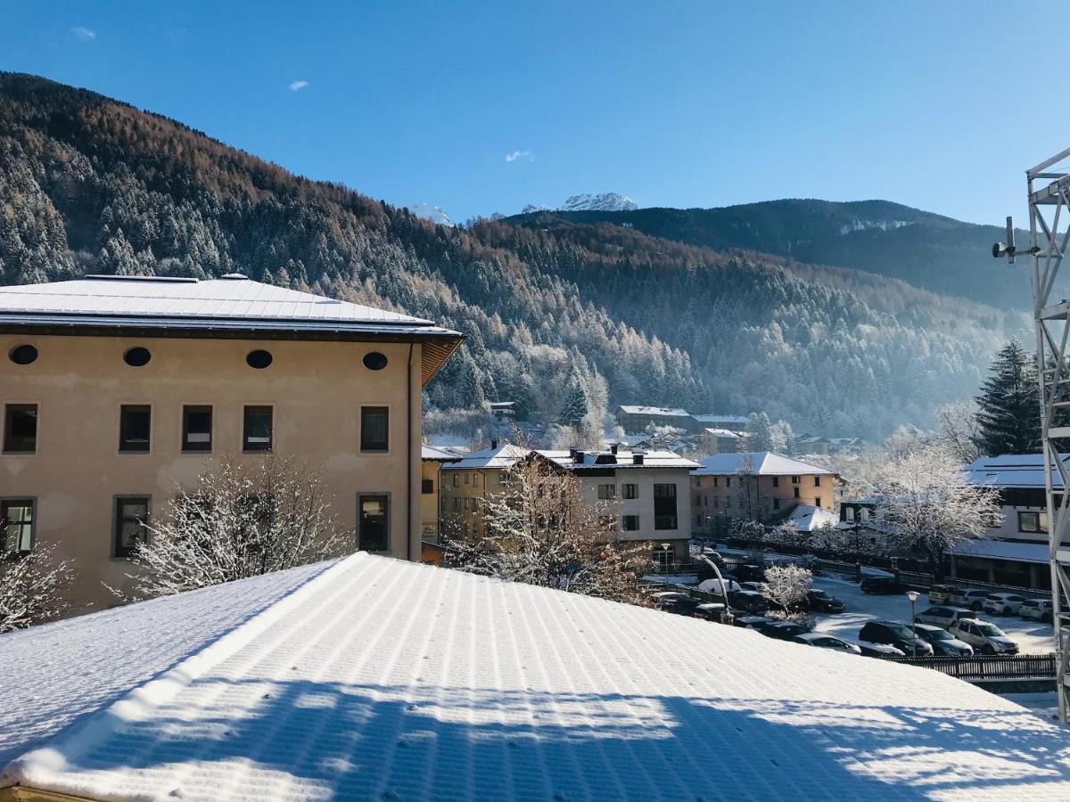 Residence Alpen Casavacanze Pinzolo Buitenkant foto